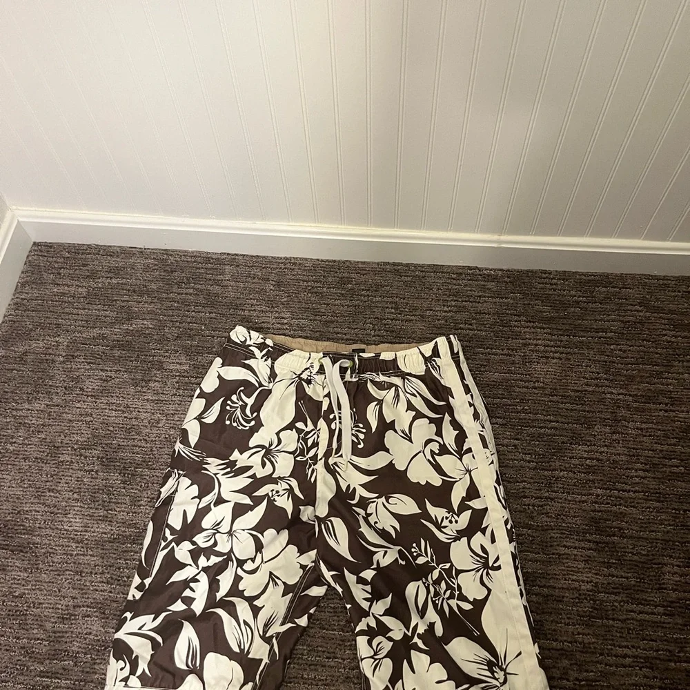 Green and White Floral print Arizona swim trunks - Picture 1 of 4